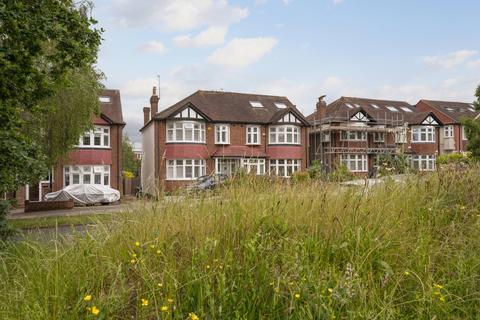 undefined, Parkway, Raynes Park SW20