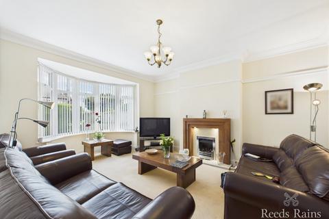4 bedroom semi-detached house for sale, Holderness Road, East Yorkshire HU8