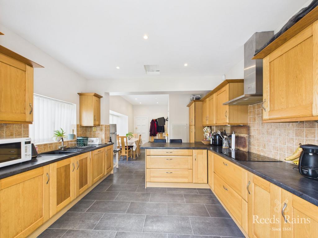 Breakfast Kitchen