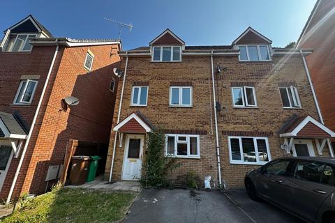 41 Eccles Way, Nottingham, NG3 3DG