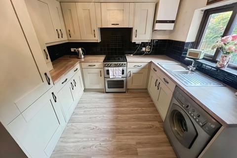 2 bedroom end of terrace house for sale, Old Pepper Lane, Wigan WN6