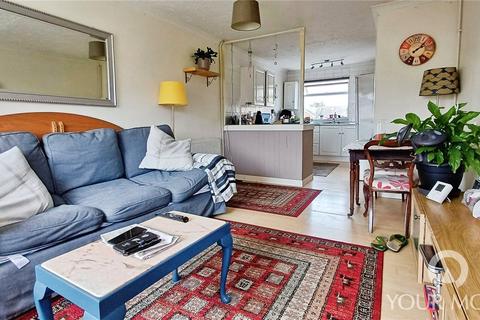 7 Hookfields, Northfleet, Gravesend, DA11 8PT
