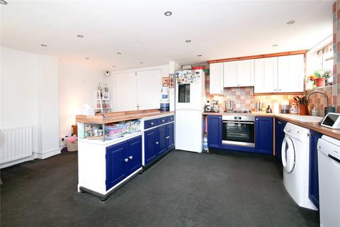 14 Cornwall Crescent, Baildon, Shipley, BD17 5LR