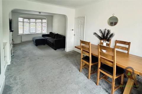 3 bedroom semi-detached house for sale, Broadway, Oldham OL2