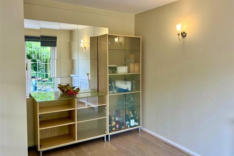 undefined, Apeldoorn Drive, Wallington SM6