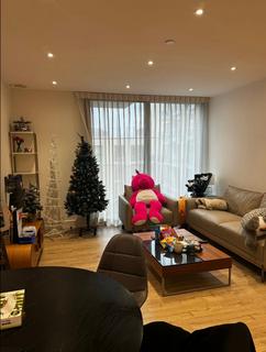 2 bedroom flat to rent, Goodman's Field 10