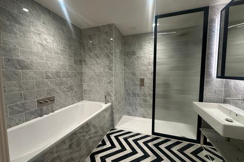 2 bedroom flat to rent, Wardian 2