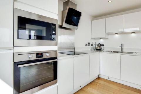 2 bedroom flat to rent, Mallard Point