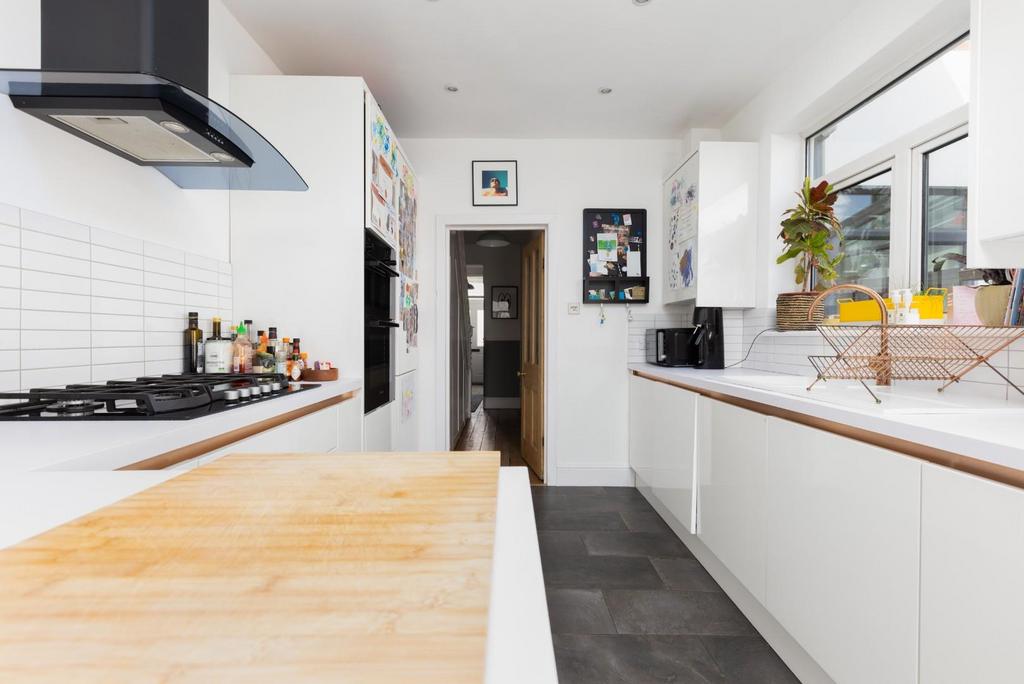 61 Churchill Road-23.jpg