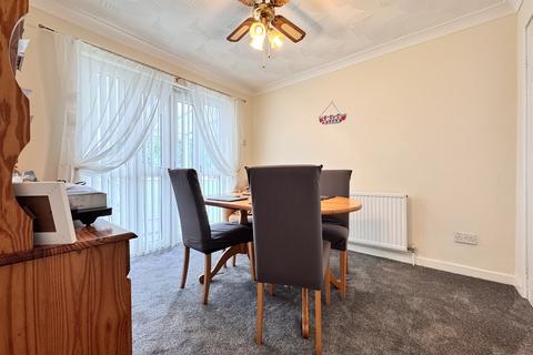 undefined, Cwmbach, Aberdare CF44
