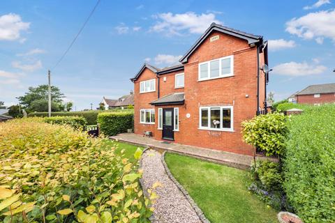 2 Gaw Hill View, Aughton, Ormskirk, L39 3QX