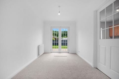 3 Longacre Road, Castle Douglas, DG7 3EF