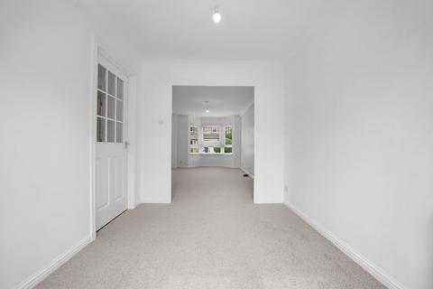 3 Longacre Road, Castle Douglas, DG7 3EF
