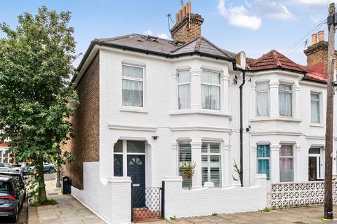 Tunis Road, London, W12