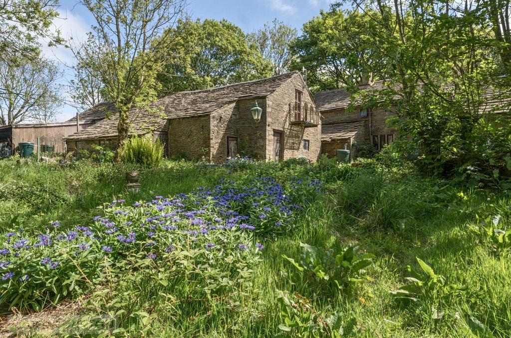 Side &amp; Garden View