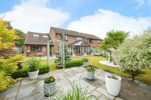 4 bedroom detached house for sale, Segensworth Road, Fareham PO15
