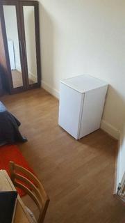 1 bedroom in a house share to rent, Cranhurst Road