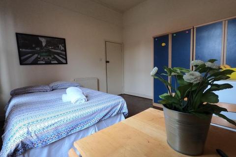 1 bedroom flat to rent, Anson Road