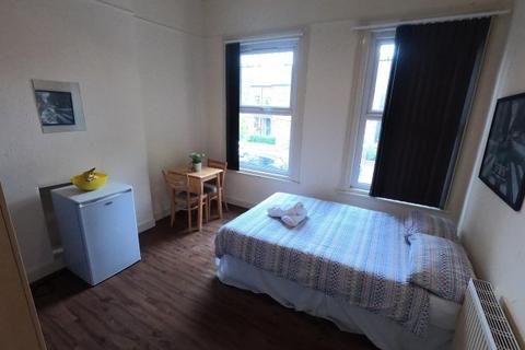 1 bedroom flat to rent, Anson Road