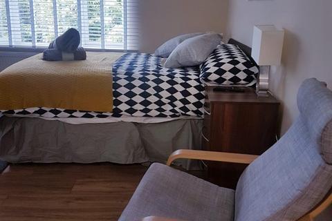 1 bedroom flat to rent, Chatsworth Road