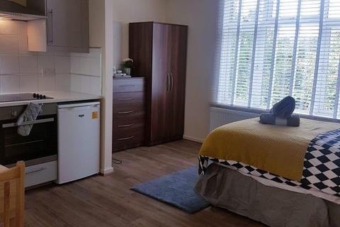 1 bedroom flat to rent, Chatsworth Road