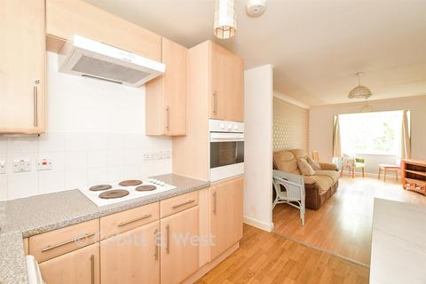 1 bedroom flat for sale, Nutfield Place, Portsmouth, Hampshire