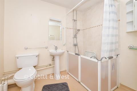 1 bedroom flat for sale, Nutfield Place, Portsmouth, Hampshire