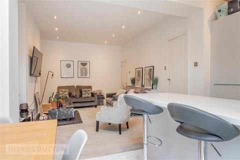 3 bedroom end of terrace house for sale, Moreton Street, Chadderton, Oldham, OL9