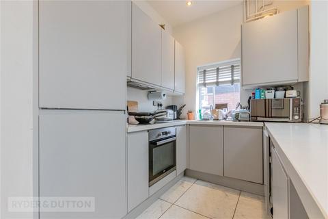 3 bedroom end of terrace house for sale, Moreton Street, Chadderton, Oldham, OL9
