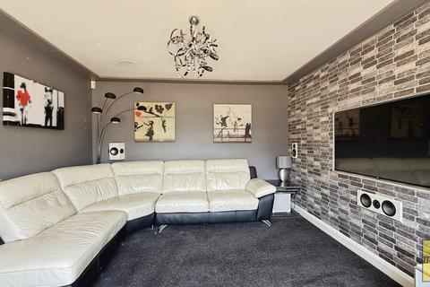 53 Fanshawe Road, Bristol, BS14 9RY