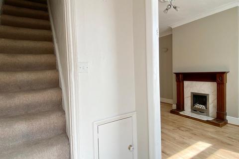 1 bedroom terraced house for sale, South Street, Brighouse