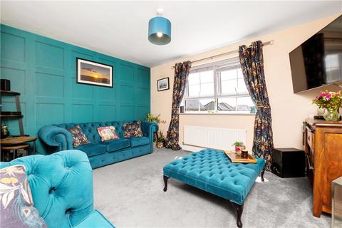 3 bedroom semi-detached house for sale, Fulton Crescent, Silsden, Keighley, West Yorkshire, BD20