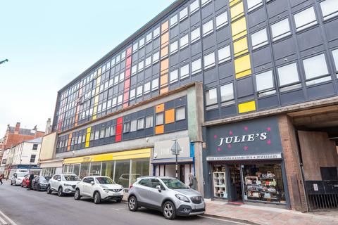 undefined, South Street, Hull HU1