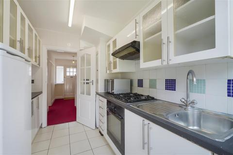 3 bedroom terraced house for sale, Cambridge Avenue, Greenford