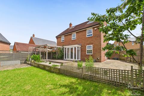 2 Butterfly Close, Buckingham, MK18 7RU