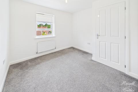2 Butterfly Close, Buckingham, MK18 7RU