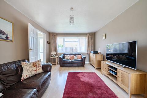 2 Hunters Close, Bristol, BS15 3EY