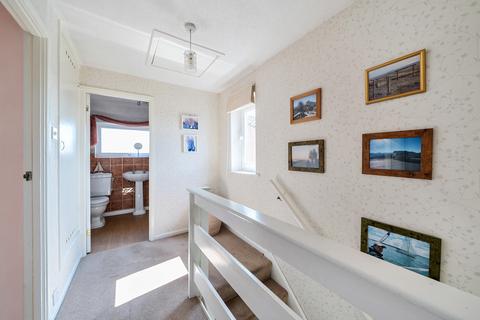 2 Hunters Close, Bristol, BS15 3EY