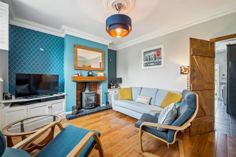 2 Fern Royd, Hathersage, Hope Valley, S32 1AU