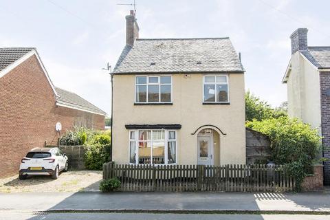 2 bedroom detached house for sale, Connaught Road, Market Harborough