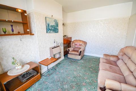 3 bedroom semi-detached house for sale, Kirkdale Drive, Sheffield, S13