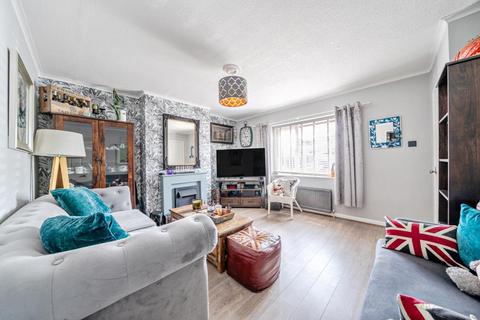 undefined, Ashford,  Surrey,  TW15