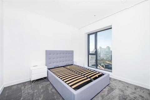1 bedroom flat to rent, Grantham House, City Island, Canning Town, E14