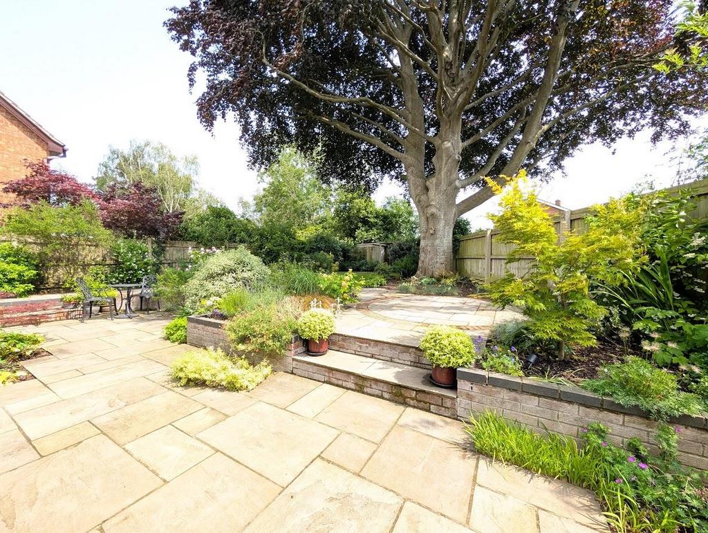 Garden2.jpg