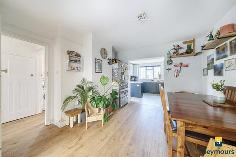 undefined, Byrefield Road, Surrey GU2