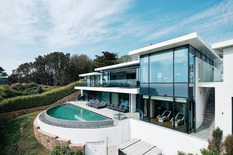 4 bedroom detached house for sale, Les Ruisseaux, Jersey JE3