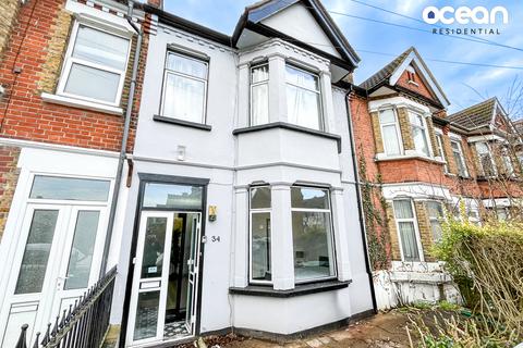 6 bedroom house of multiple occupation for sale, Glenmore Street, Southend-on-Sea SS2
