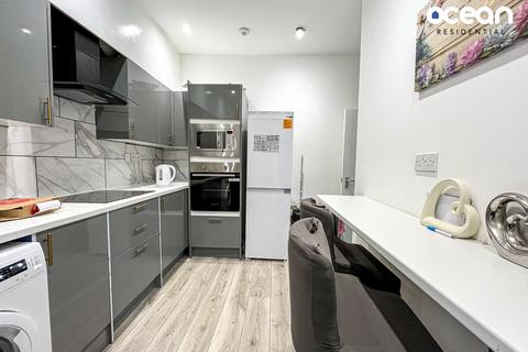 6 bedroom house of multiple occupation for sale, Glenmore Street, Southend-on-Sea SS2