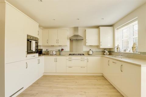 9 Bingham Close, Alfreton, DE55 7QT