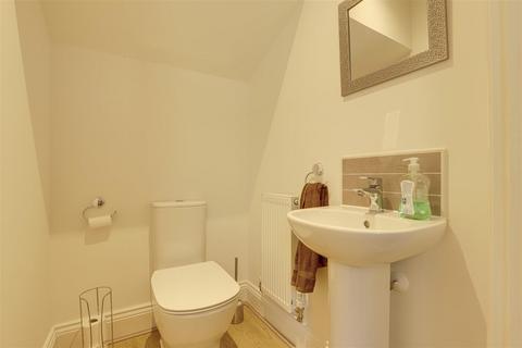 9 Bingham Close, Alfreton, DE55 7QT